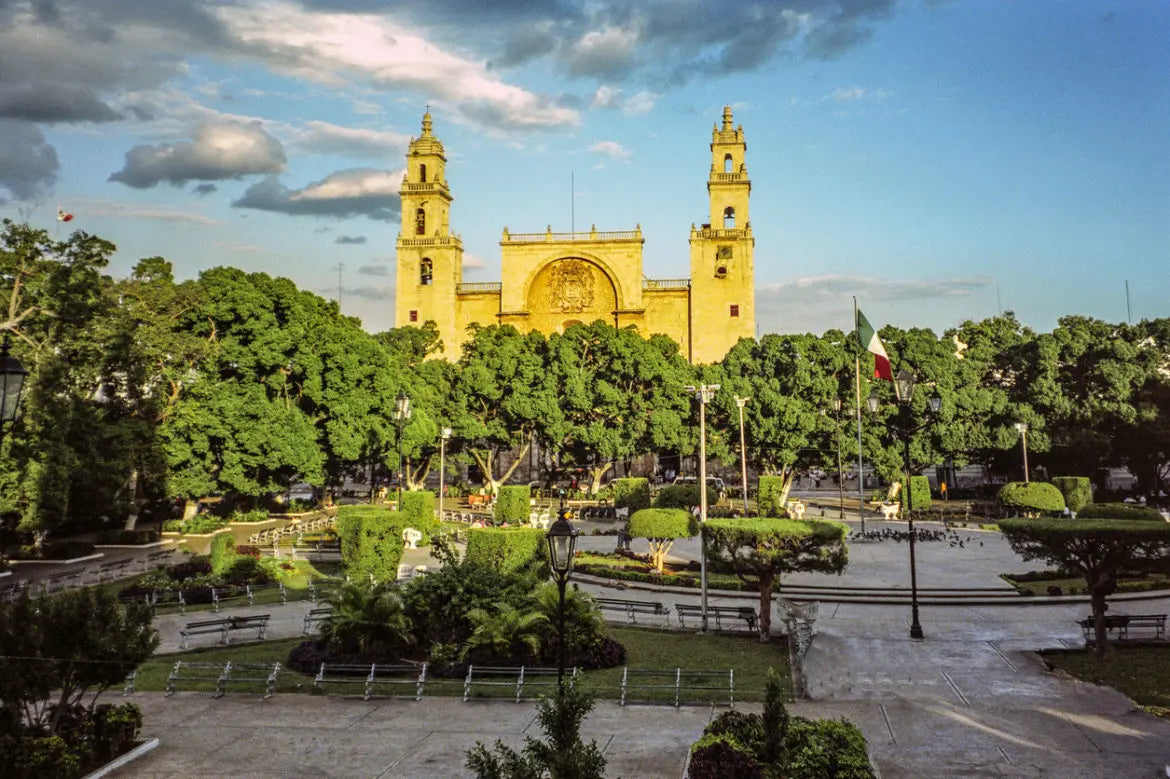Plaza Grande and the Cathedral of San Ildefonso in Mérida, Yucatán